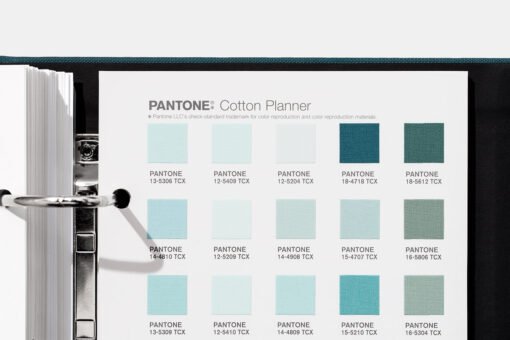 FHIC300-pantone-fashion-home-interiors-single-desktop-binder-210-new-colors-cotton-planner-lifestyle-2