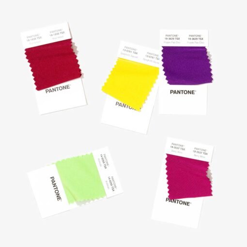 pantone-fashion-home-interiors-polyester-swatch-book-ffs200-1