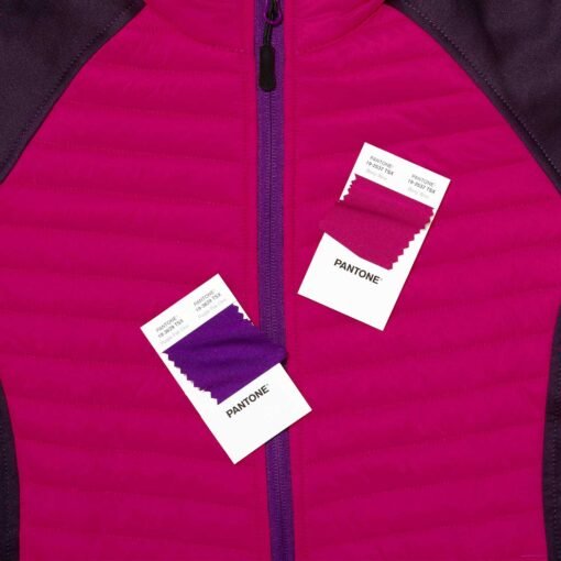 pantone-fashion-home-interiors-polyester-swatch-book-ffs200-2